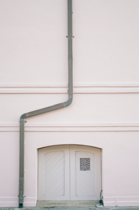 Charleston door pipe